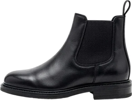 chelsea boots